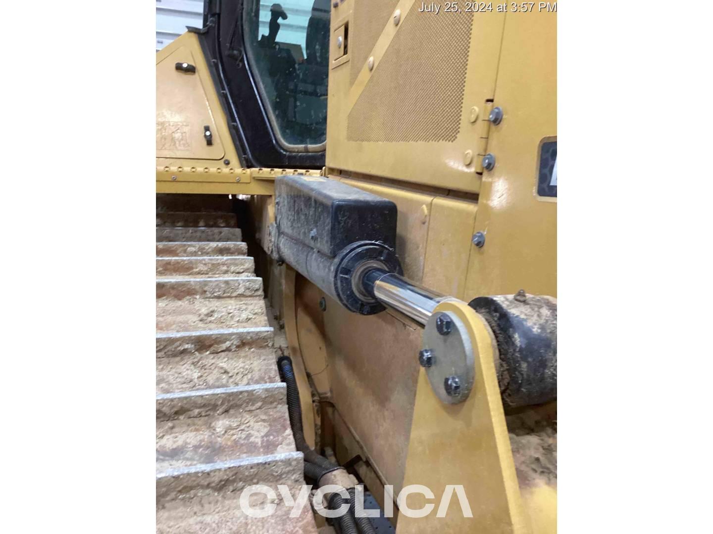 Bulldozers e tratores de rastos  D5-17VP  Z6A01320 - 29