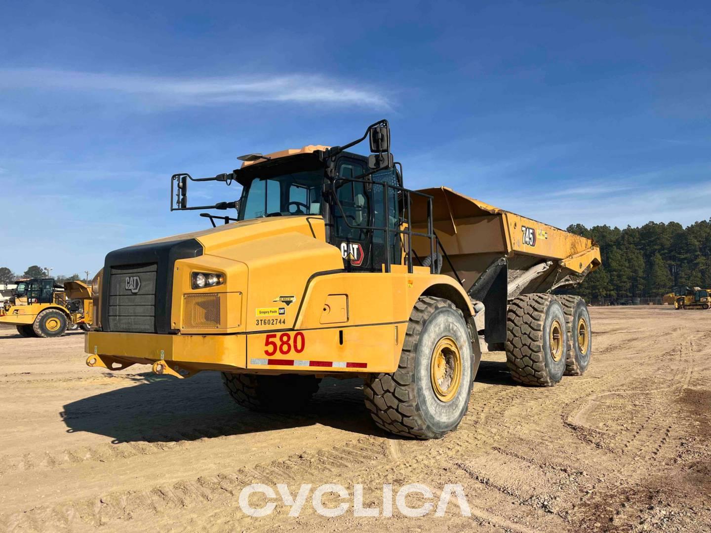 Dumper e autoarticolati  745 3T602744 - 1