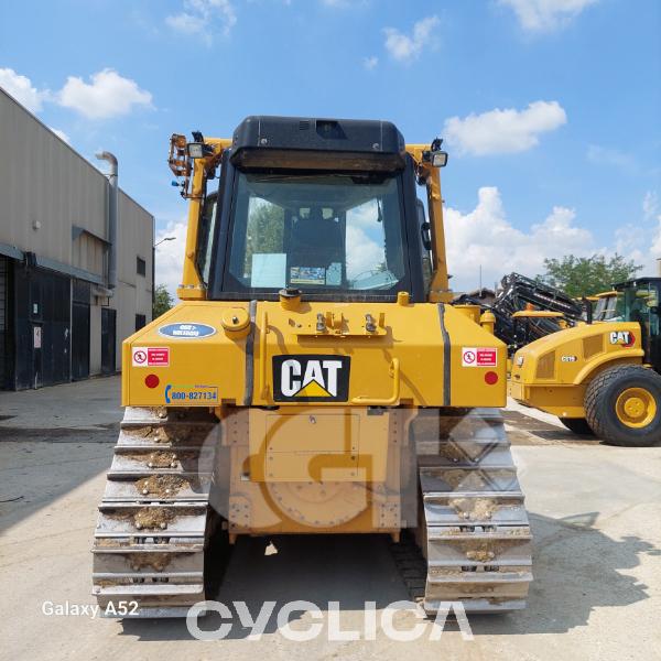 Bulldozers and crawler tractors  D6N GB600780 - 3