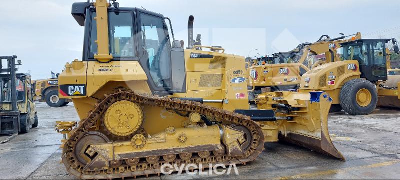 Bulldozers et tracteurs à chenilles  D6N GB600762 - 1