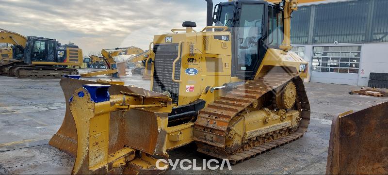 Bulldozers et tracteurs à chenilles  D6N GB600762 - 3