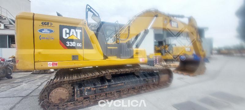 Crawler excavators  330 GC NDH00165 - 2