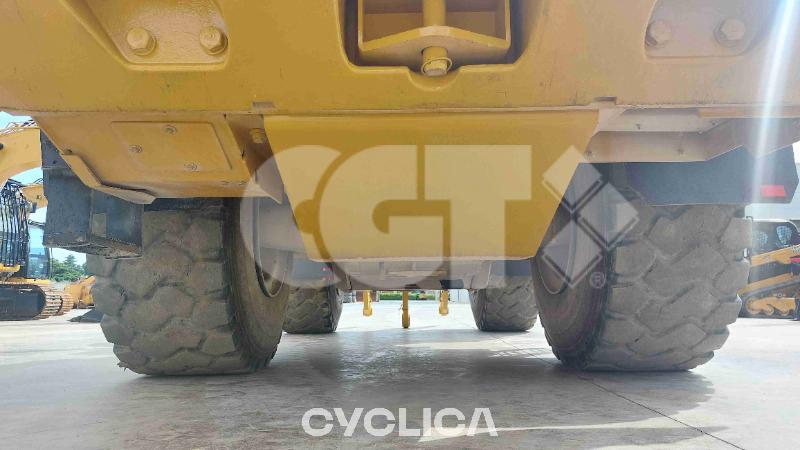 Wheel loaders  966M MD700407 - 9