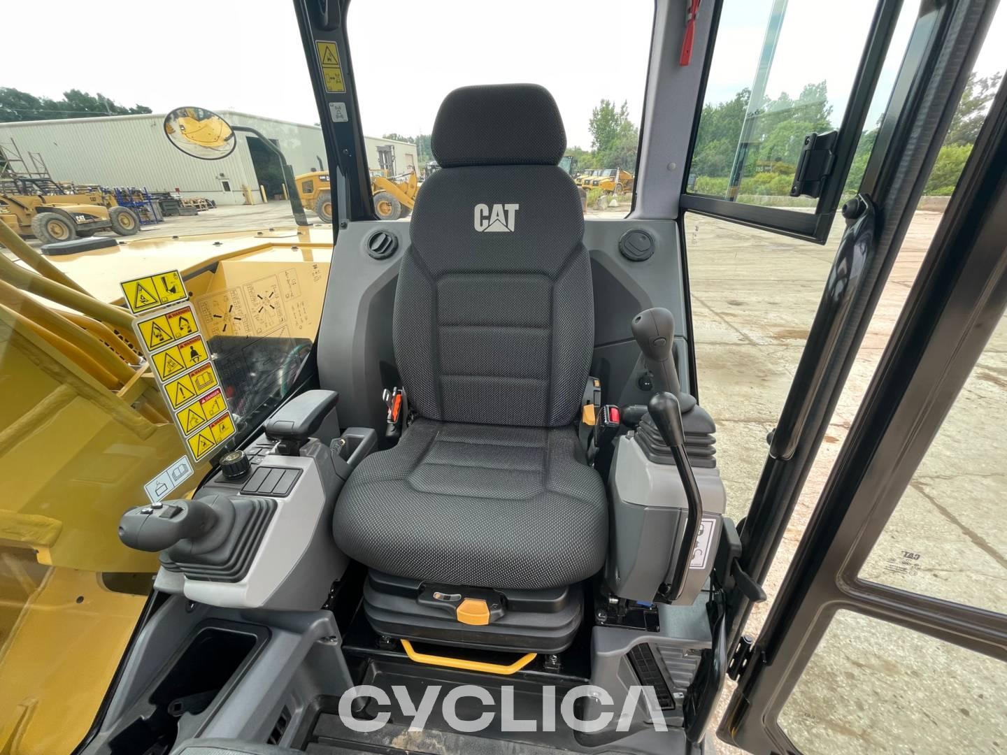 Crawler excavators  310 GWT03029 - 11