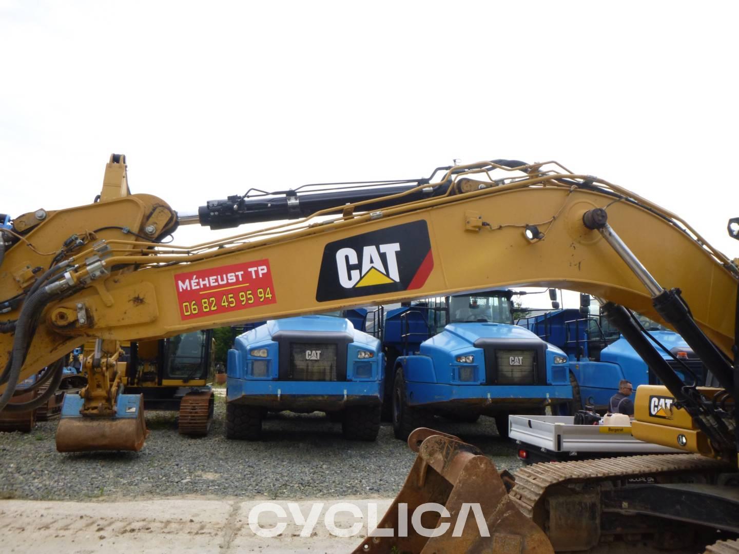 Crawler excavators  320-07 HEX10024 - 27