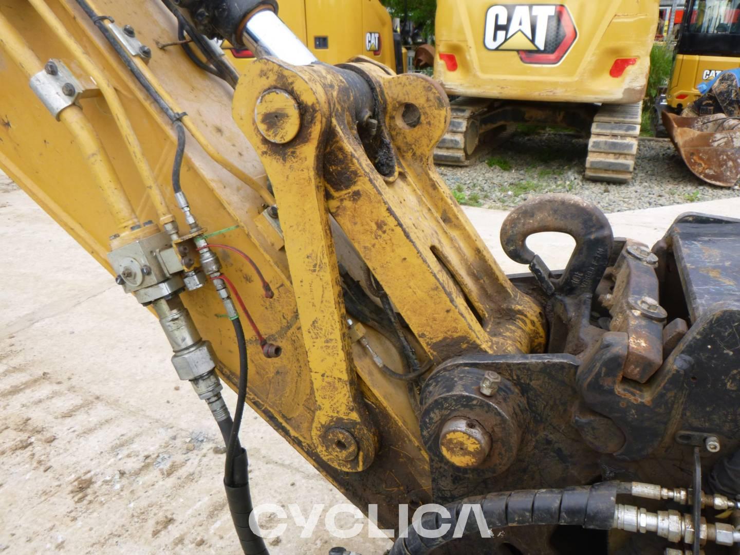 Crawler excavators  320-07 HEX10024 - 29