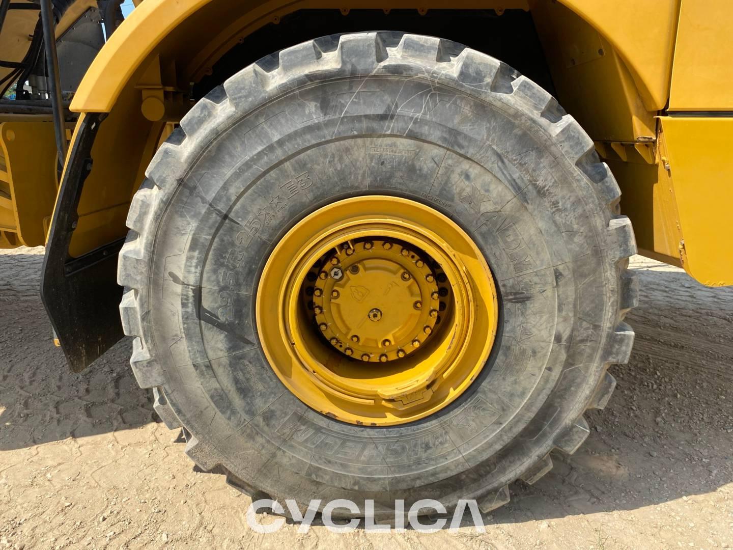 Dumpers e caminhões articulados  745 3T602759 - 12