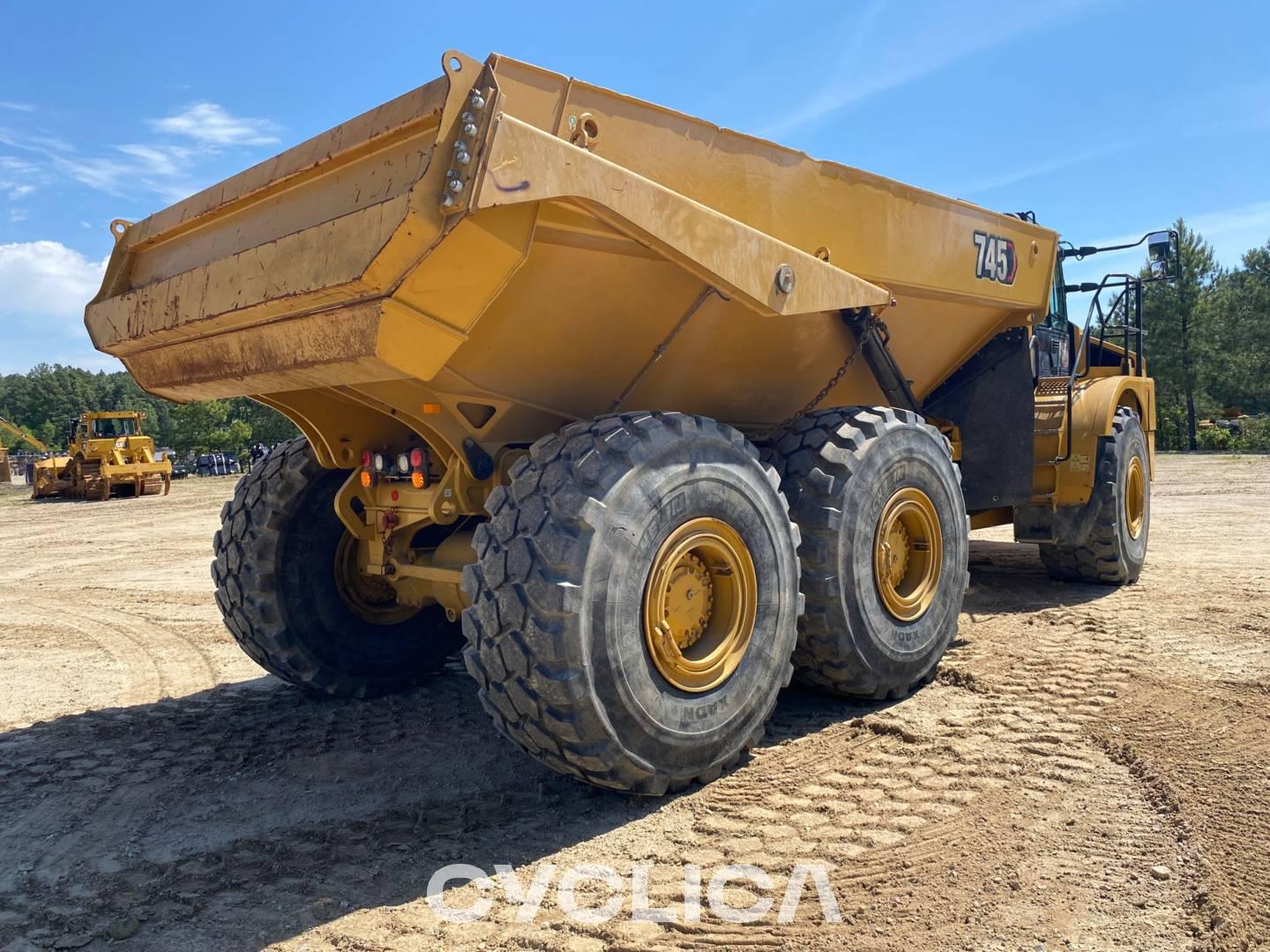 Dumper e autoarticolati  74504 3T602761 - 4