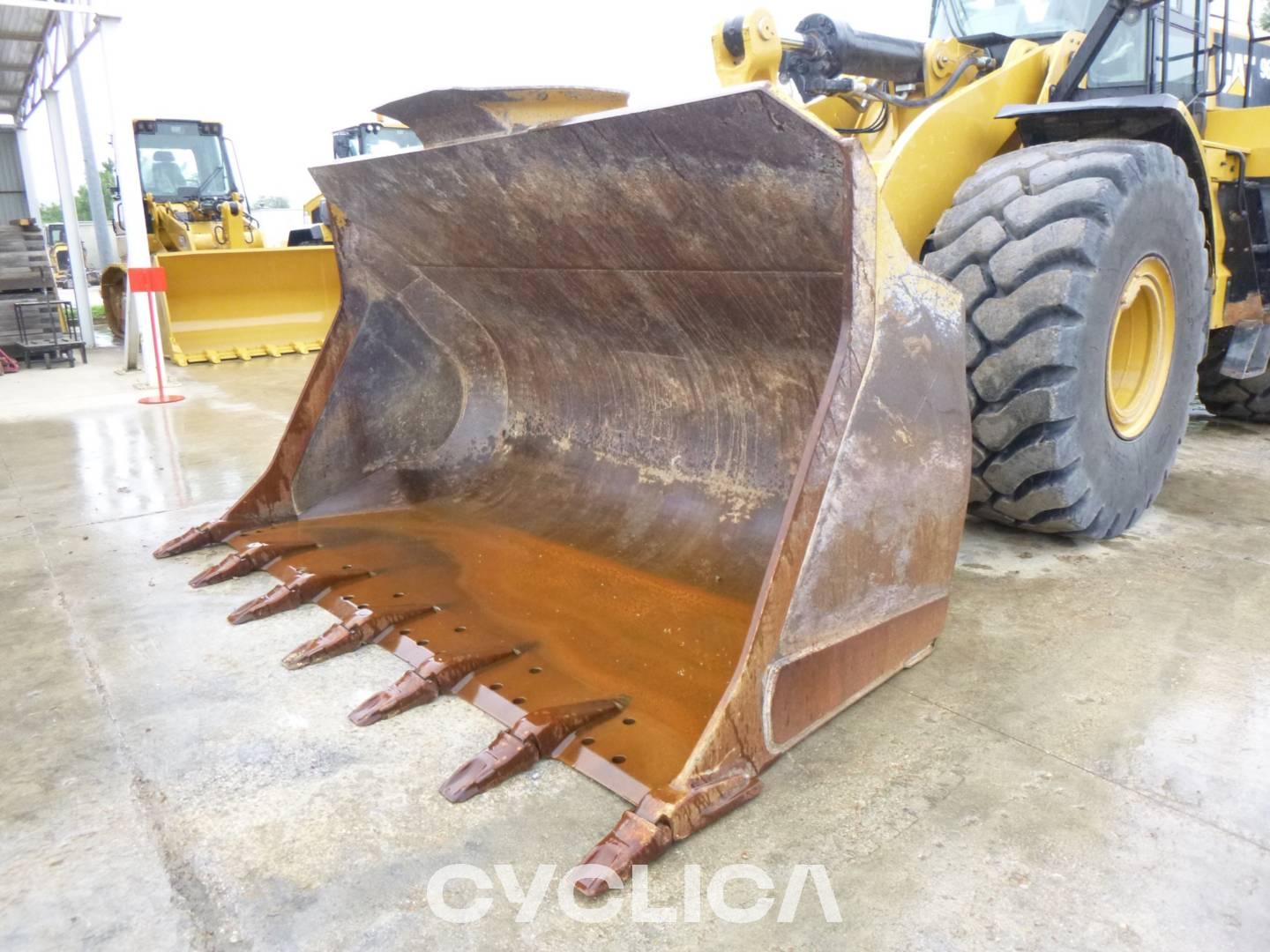 Wheel loaders  966M EJA01980 - 9