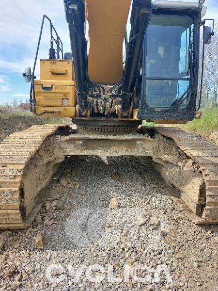 Crawler excavators  352F KBP00276 - 3