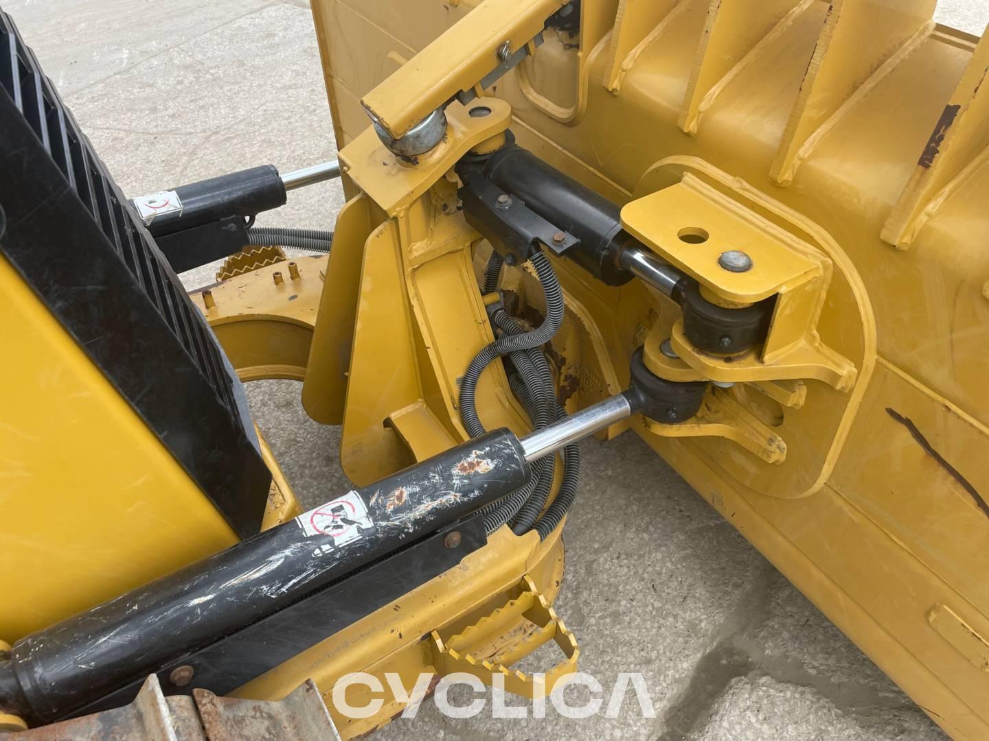 Bulldozer e trattori cingolati  D3 XKW00326 - 30