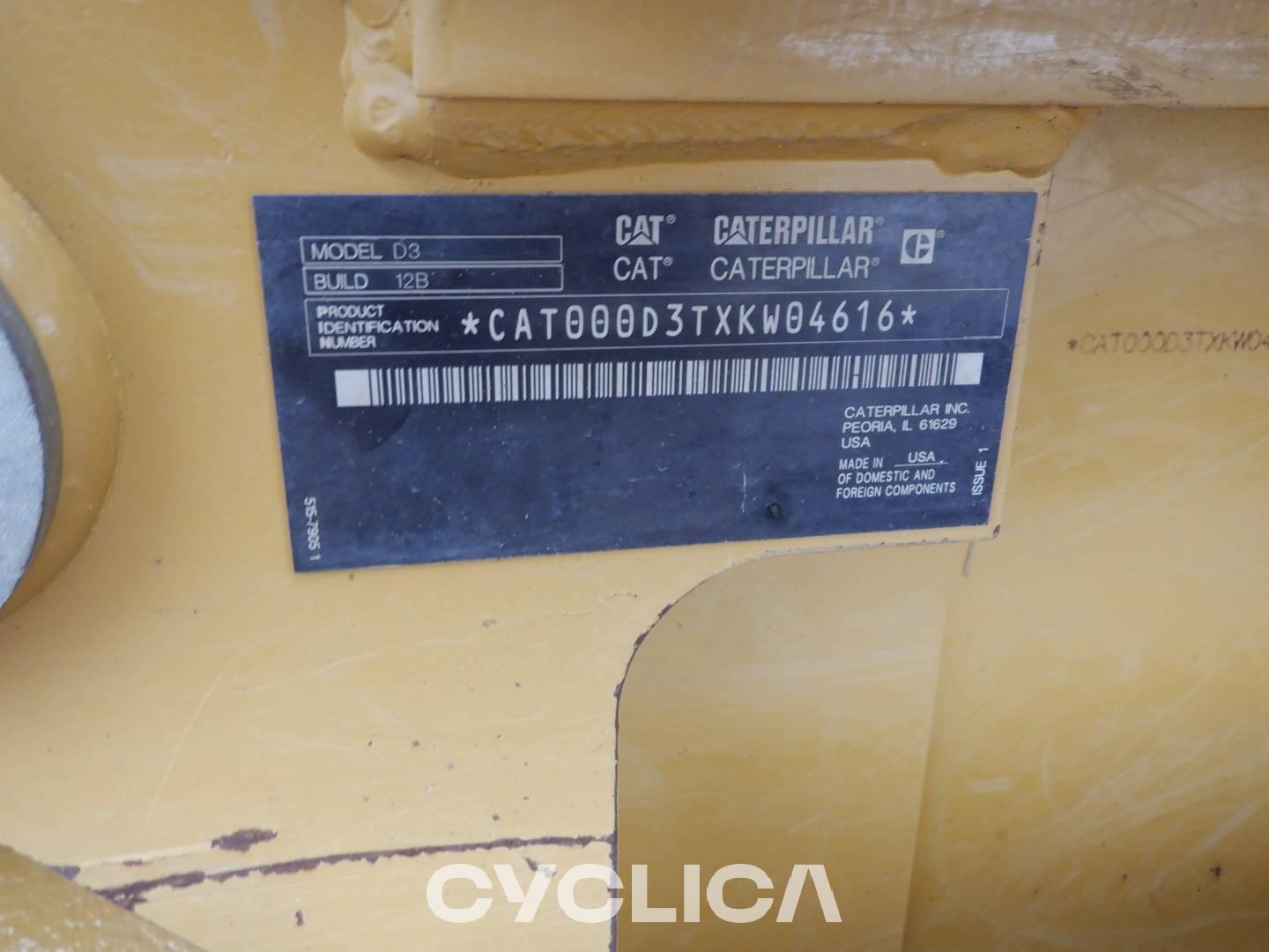 Bulldozers y tractores de cadenas  D3-12 XKW04616 - 7