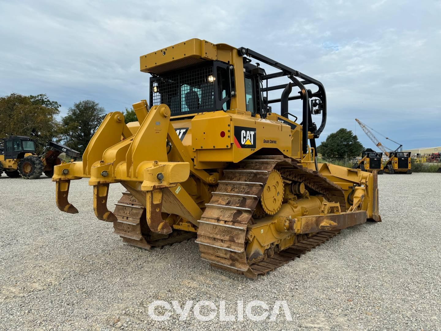 Bulldozers et tracteurs à chenilles  D6T MB500361 - 4