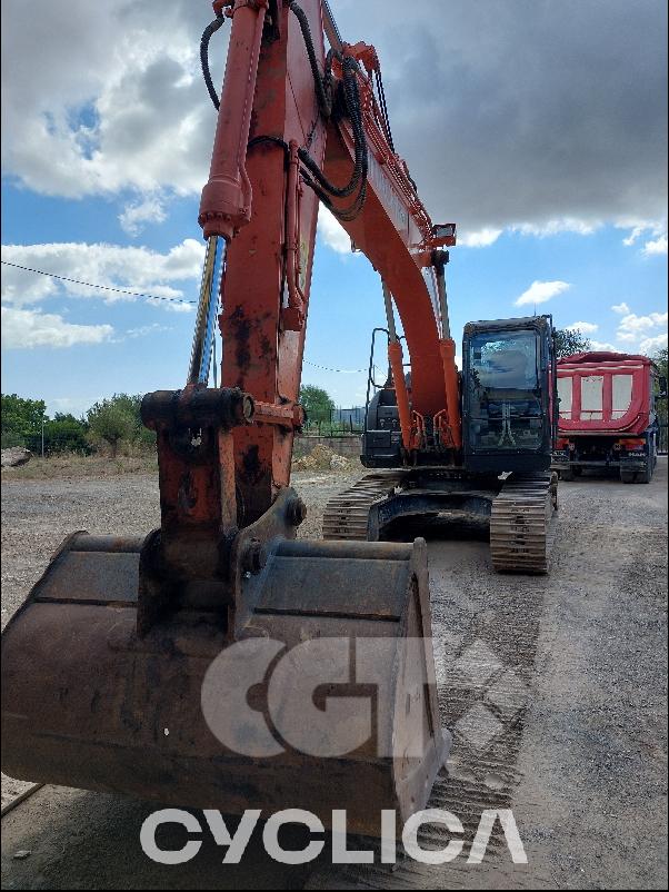 Crawler excavators  ZX240-5 YL00801209 - 17