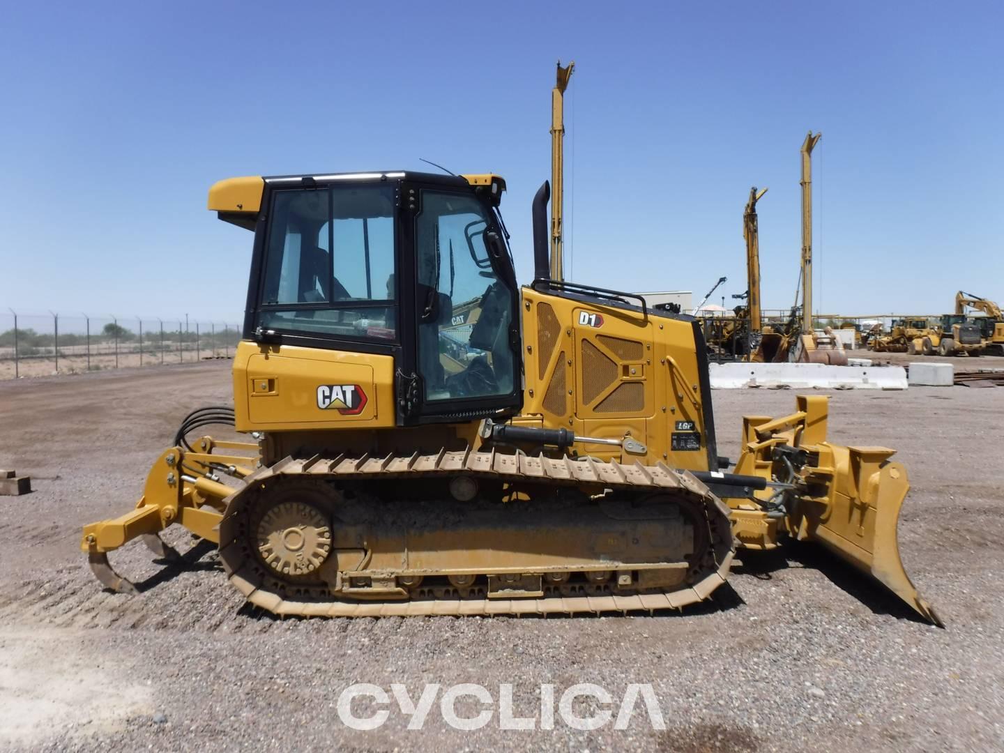 Bulldozers et tracteurs à chenilles  D1-12LGP XKL00631 - 15