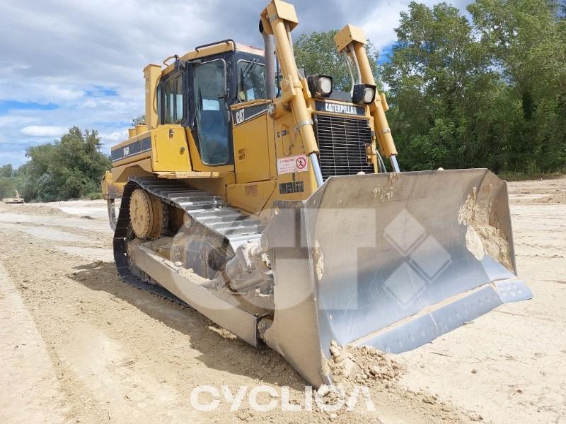 Bulldozers et tracteurs à chenilles  D6R TBC00### - 5