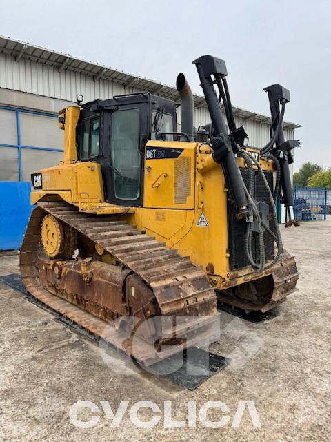 Bulldozers et tracteurs à chenilles  D6T AK700108 - 1