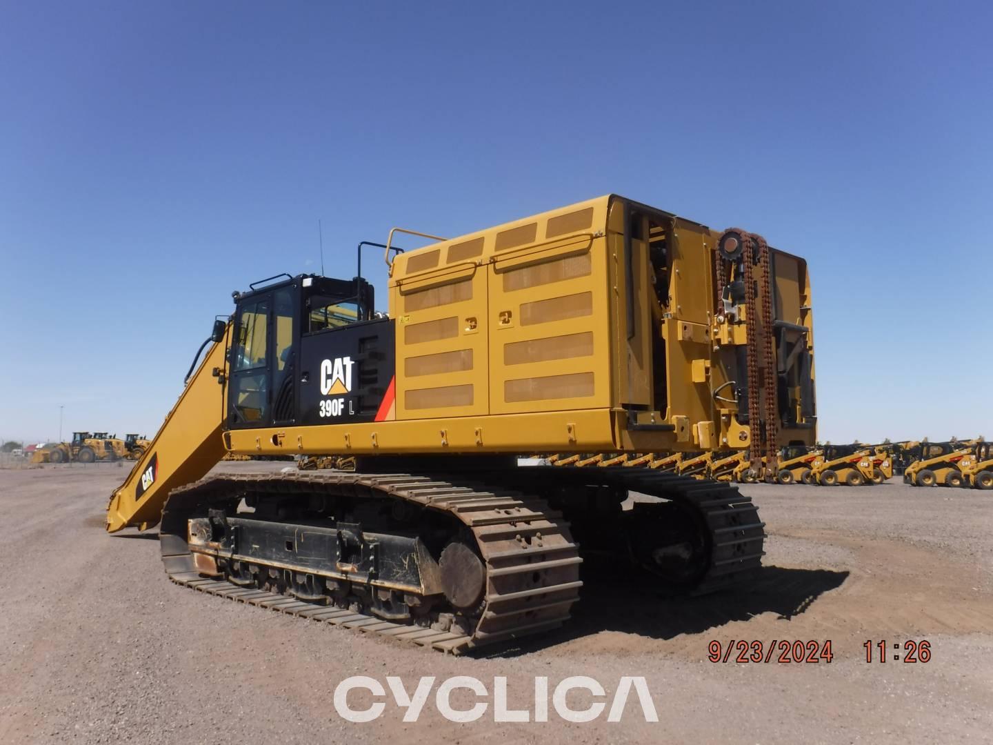 Crawler excavators  390FL HNG00365 - 5