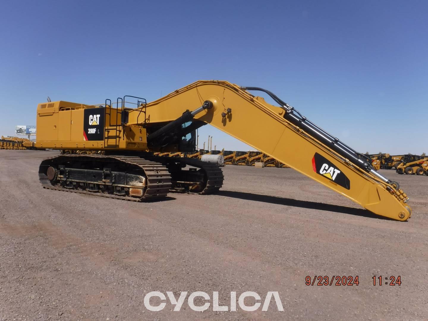 Crawler excavators  390FL HNG00365 - 11