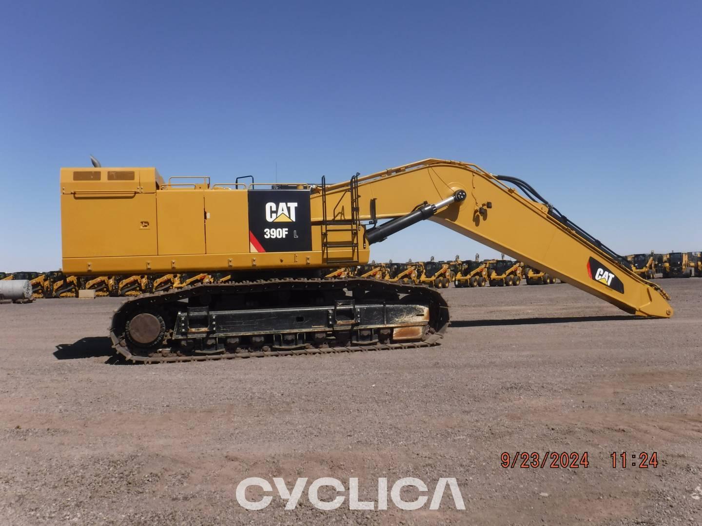 Crawler excavators  390FL HNG00365 - 12