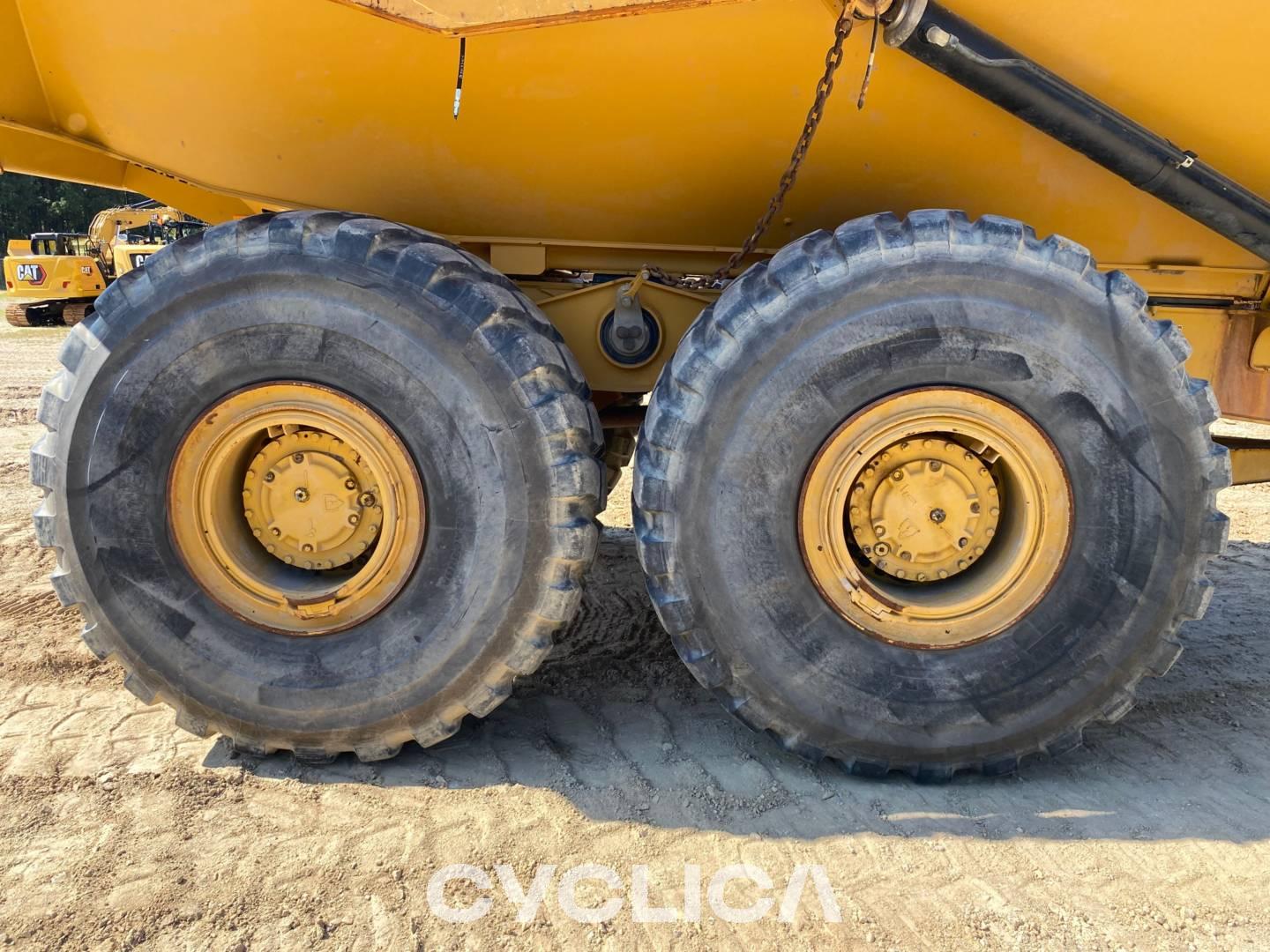 Dumpers y camiones articulados  745 3T602229 - 15