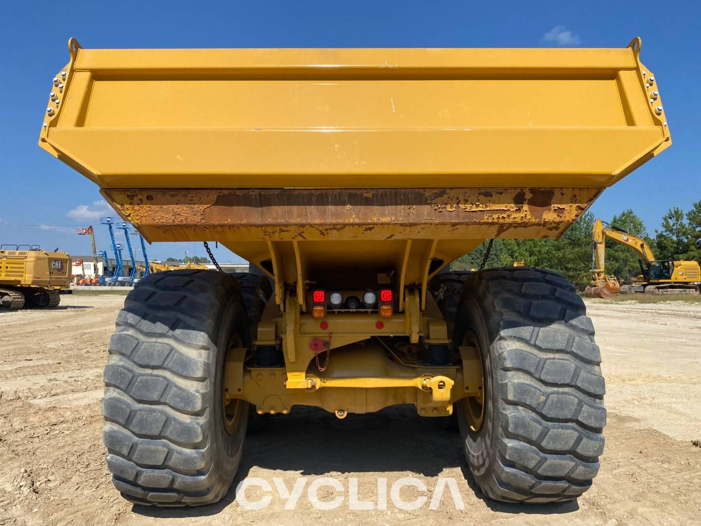 Dumpers e caminhões articulados  745 3T602229 - 17