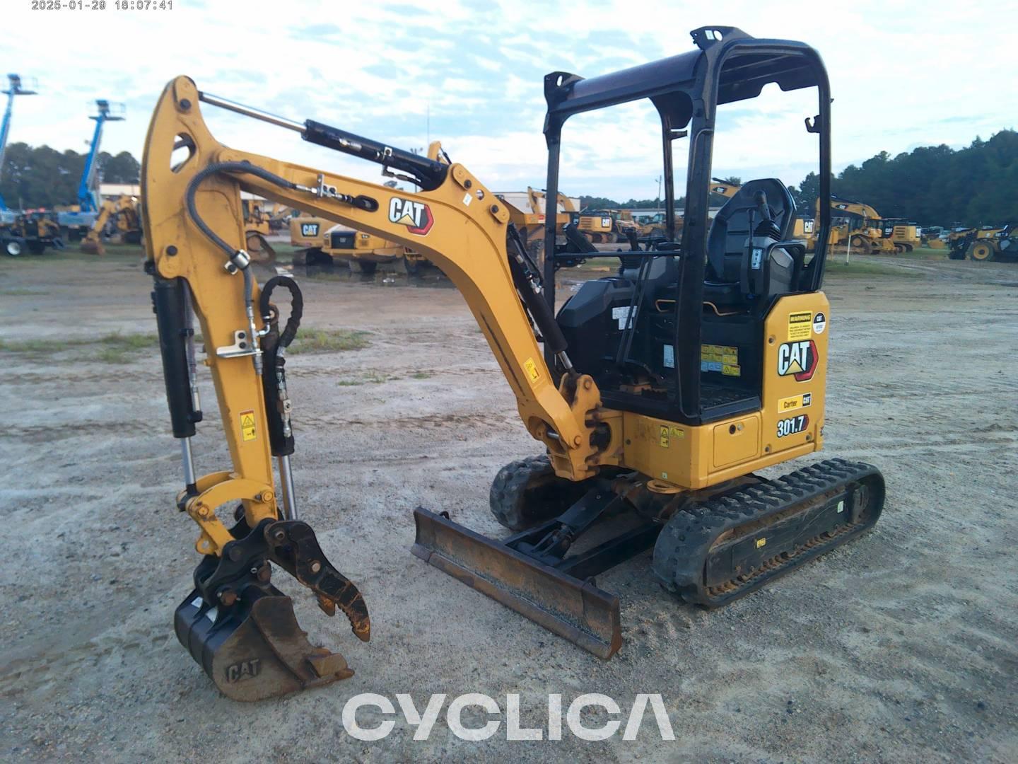 Crawler excavators  301.7 JH706927 - 14