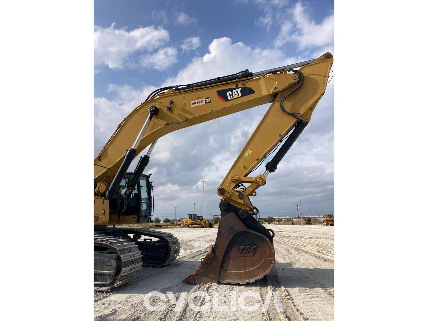 Crawler excavators  390FL HNG00252 - 14