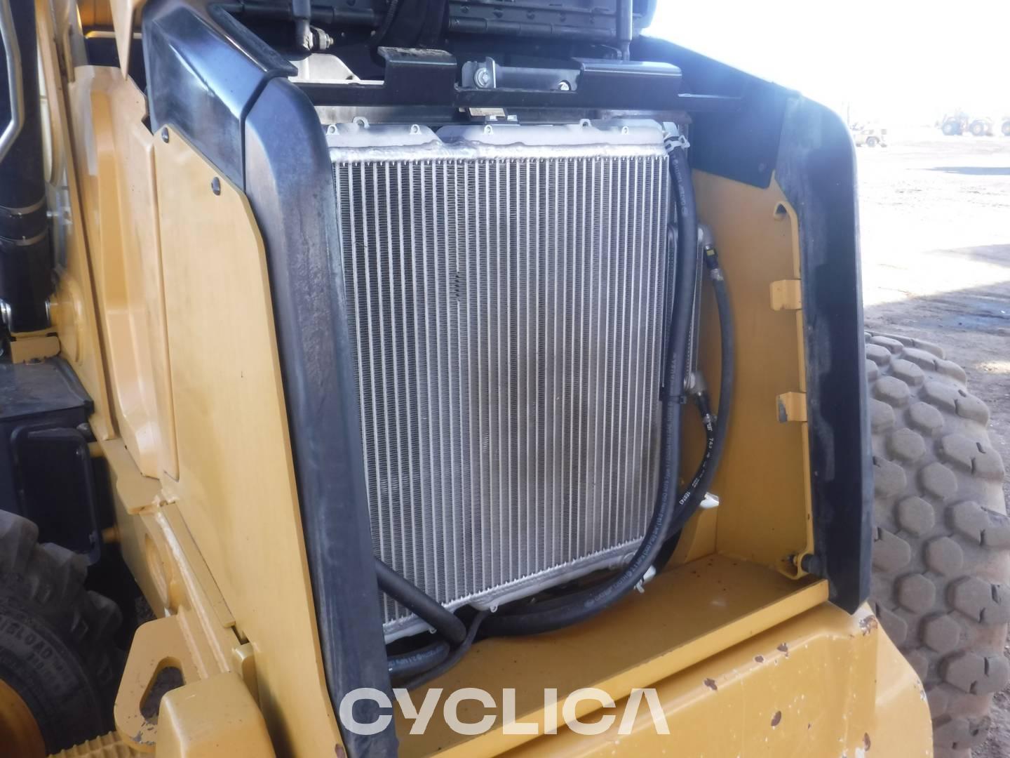 Backhoe loaders  450-07 DYN00312 - 25