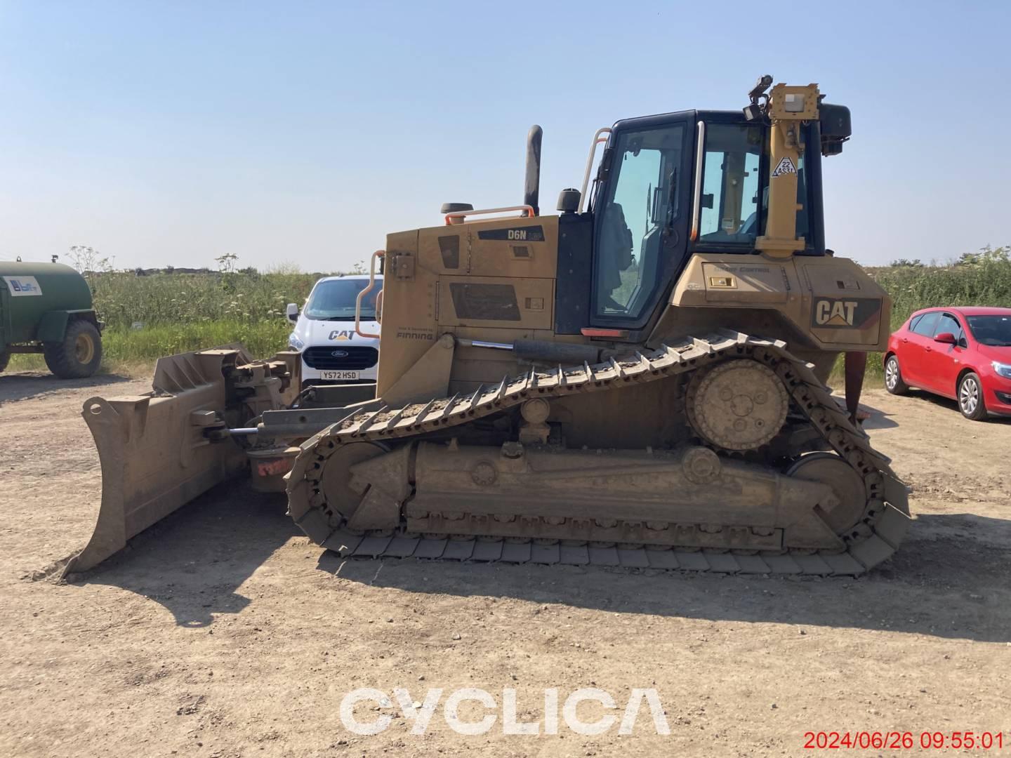 Bulldozers and crawler tractors  D6N MG501316 - 11