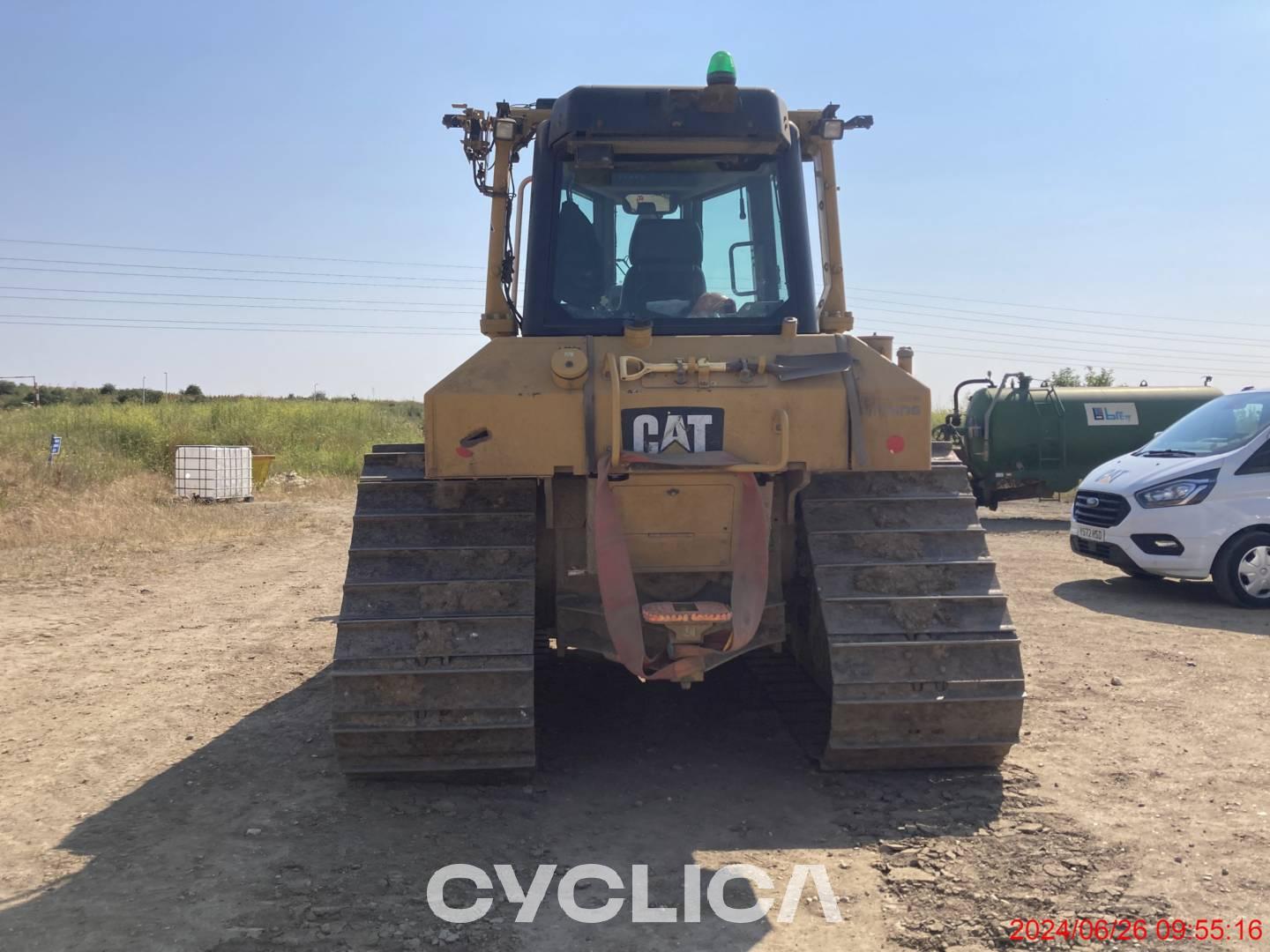 Bulldozers and crawler tractors  D6N MG501316 - 13