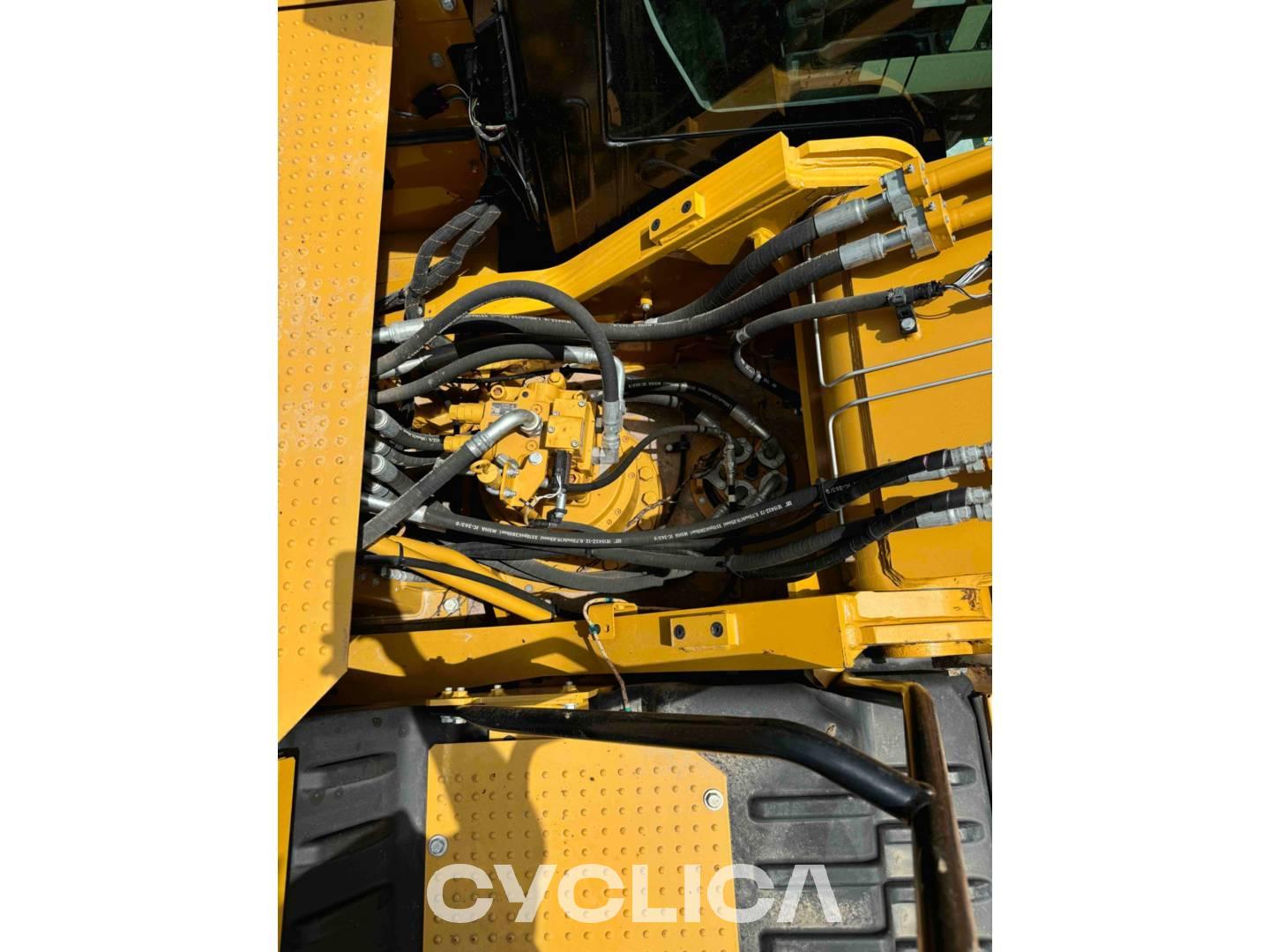 Crawler excavators  326-07 JYM00286 - 24