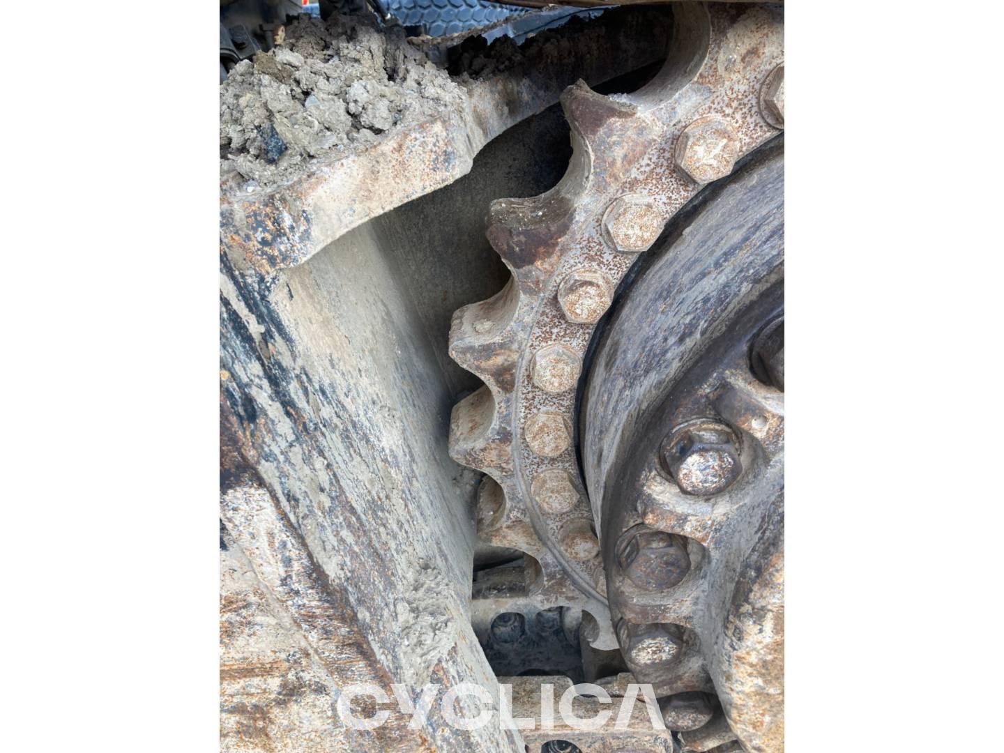 Crawler excavators  390FL MGF00235 - 24