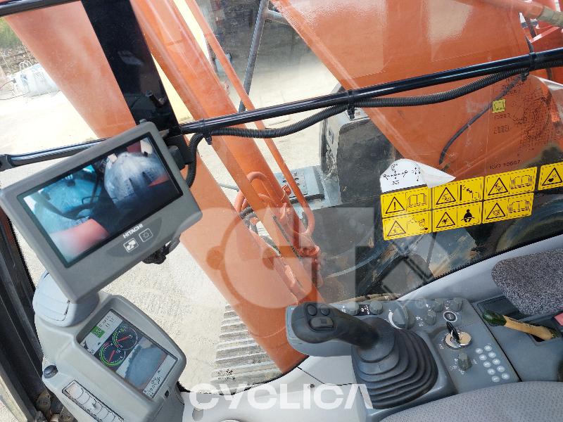 Crawler excavators  ZX240-5 YL00801209 - 9