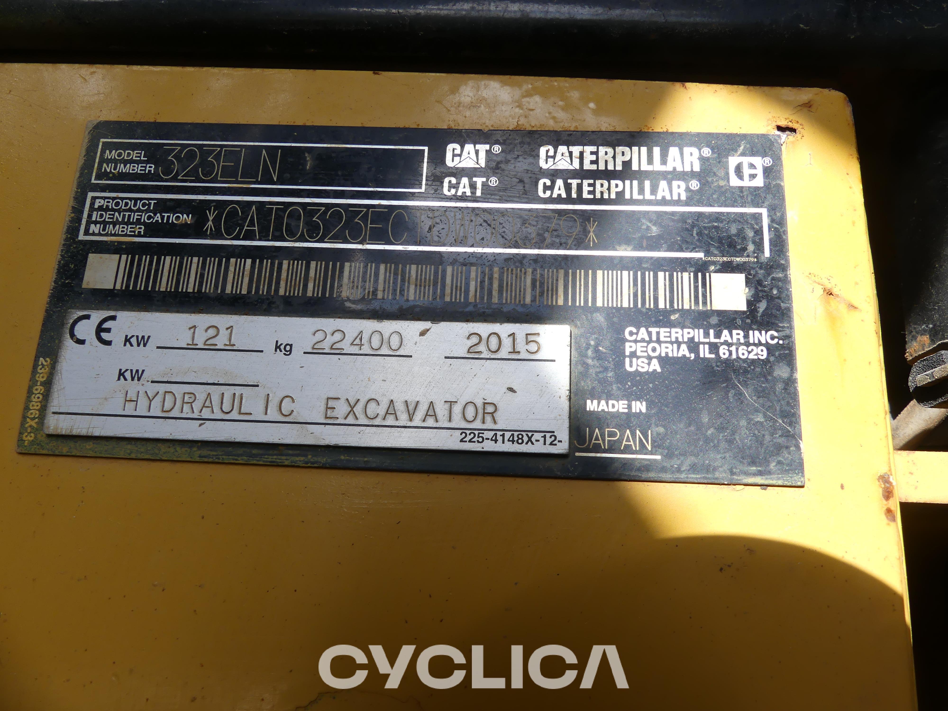 Escavadora de rastos  323E LN TDW00379 - 2