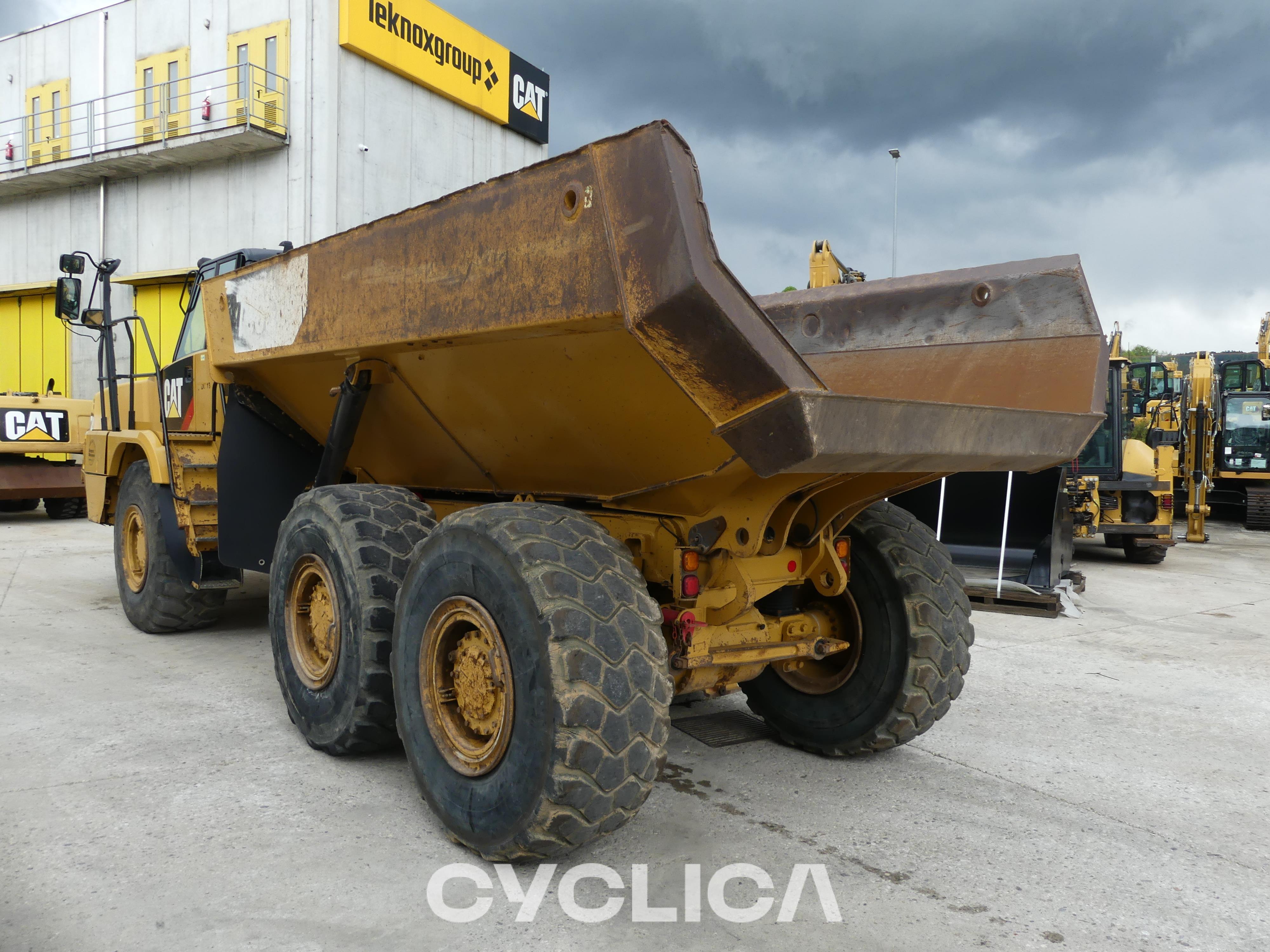 Dumpers e caminhões articulados  730C2 2T400208 - 19