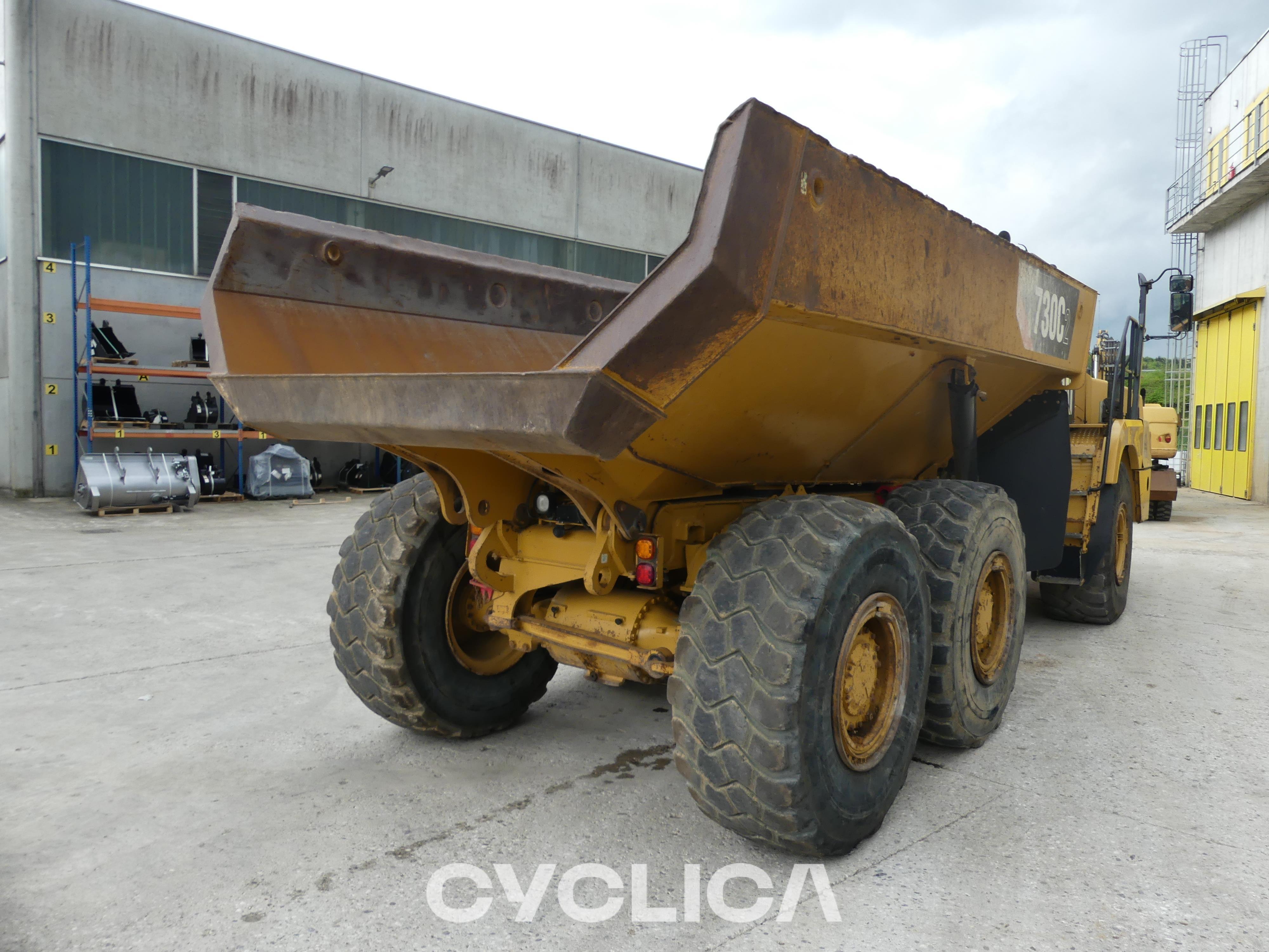 Dumpers e caminhões articulados  730C2 2T400208 - 21