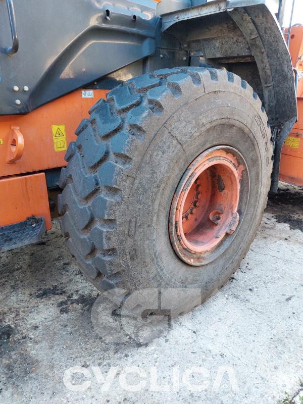 Wheel loaders  ZW220 00000282 - 14