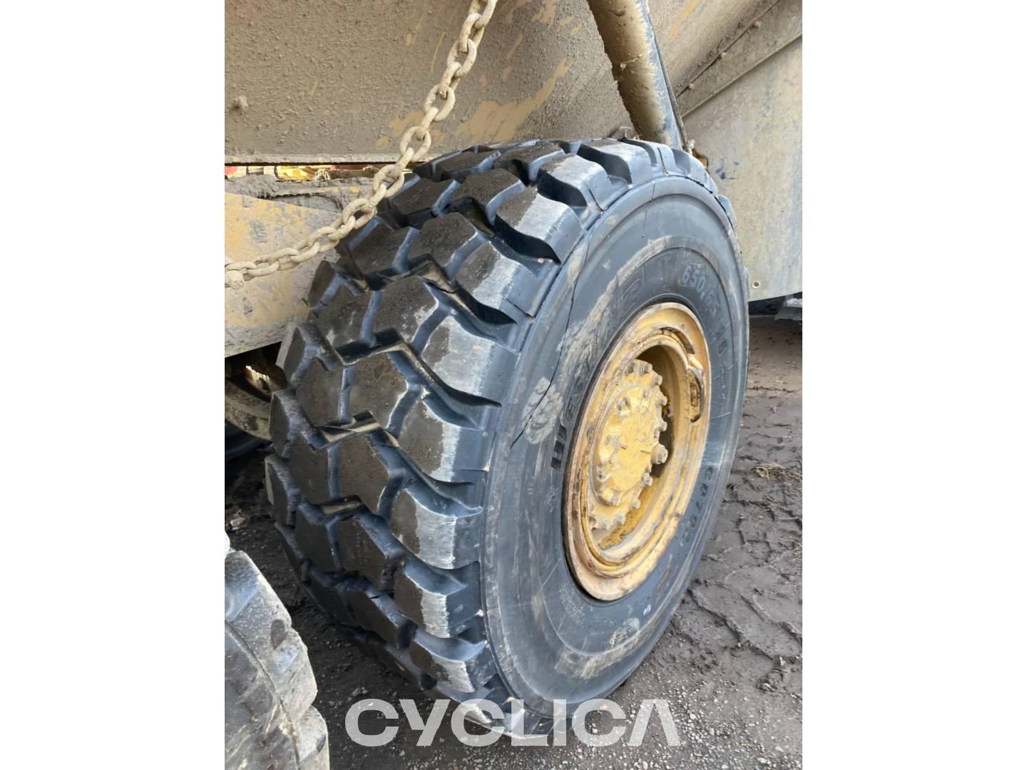 Dumpers e caminhões articulados  725C2 2T300413 - 20