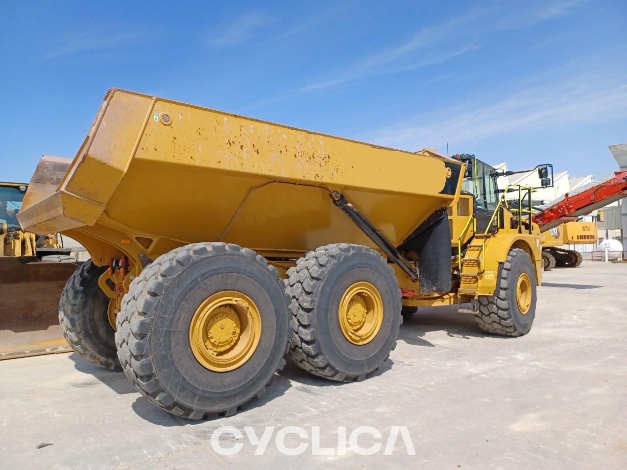 Dumpers and articulated trucks  745 3T602687 - 3