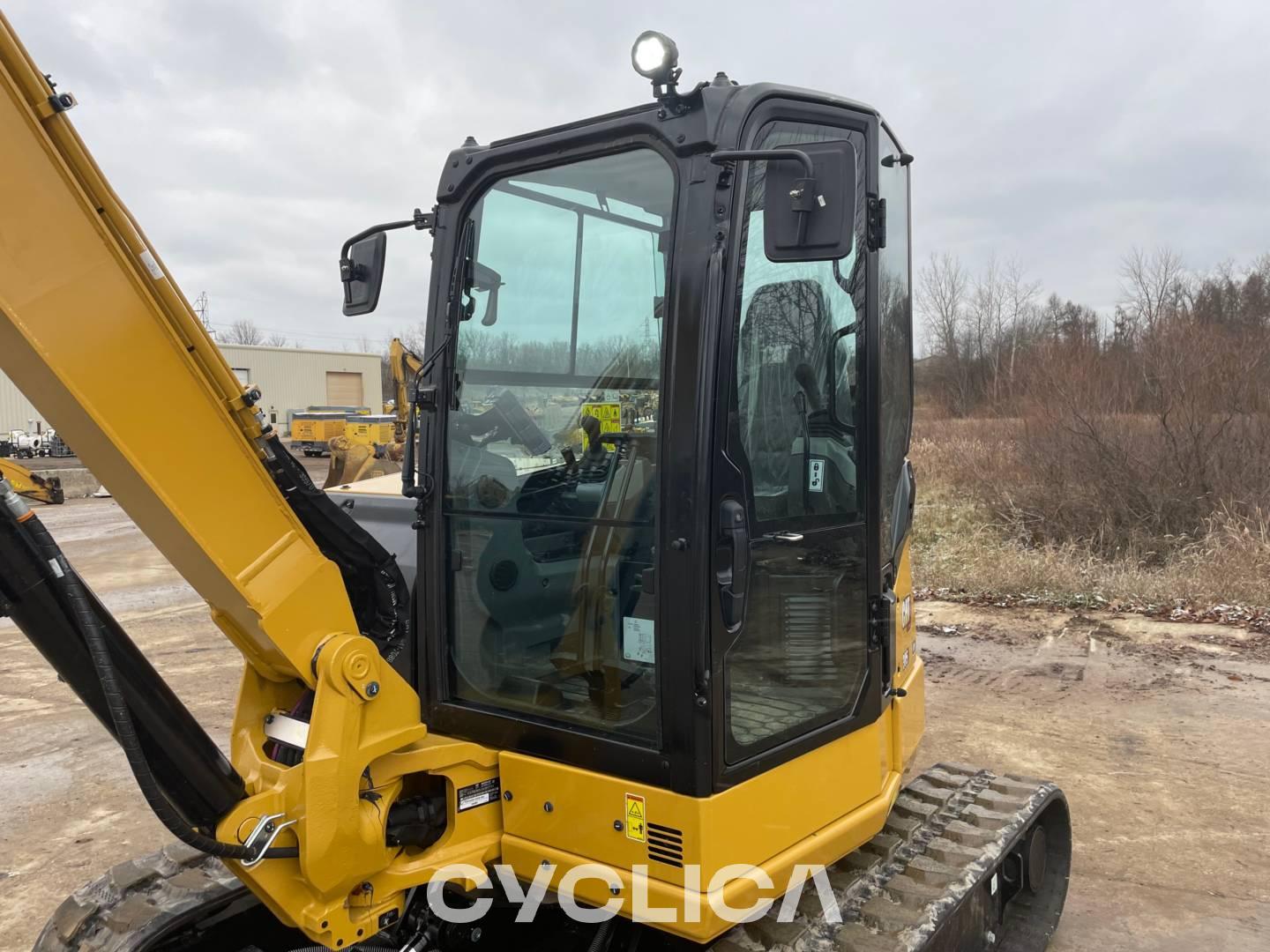 Crawler excavators  305 5G505717 - 12