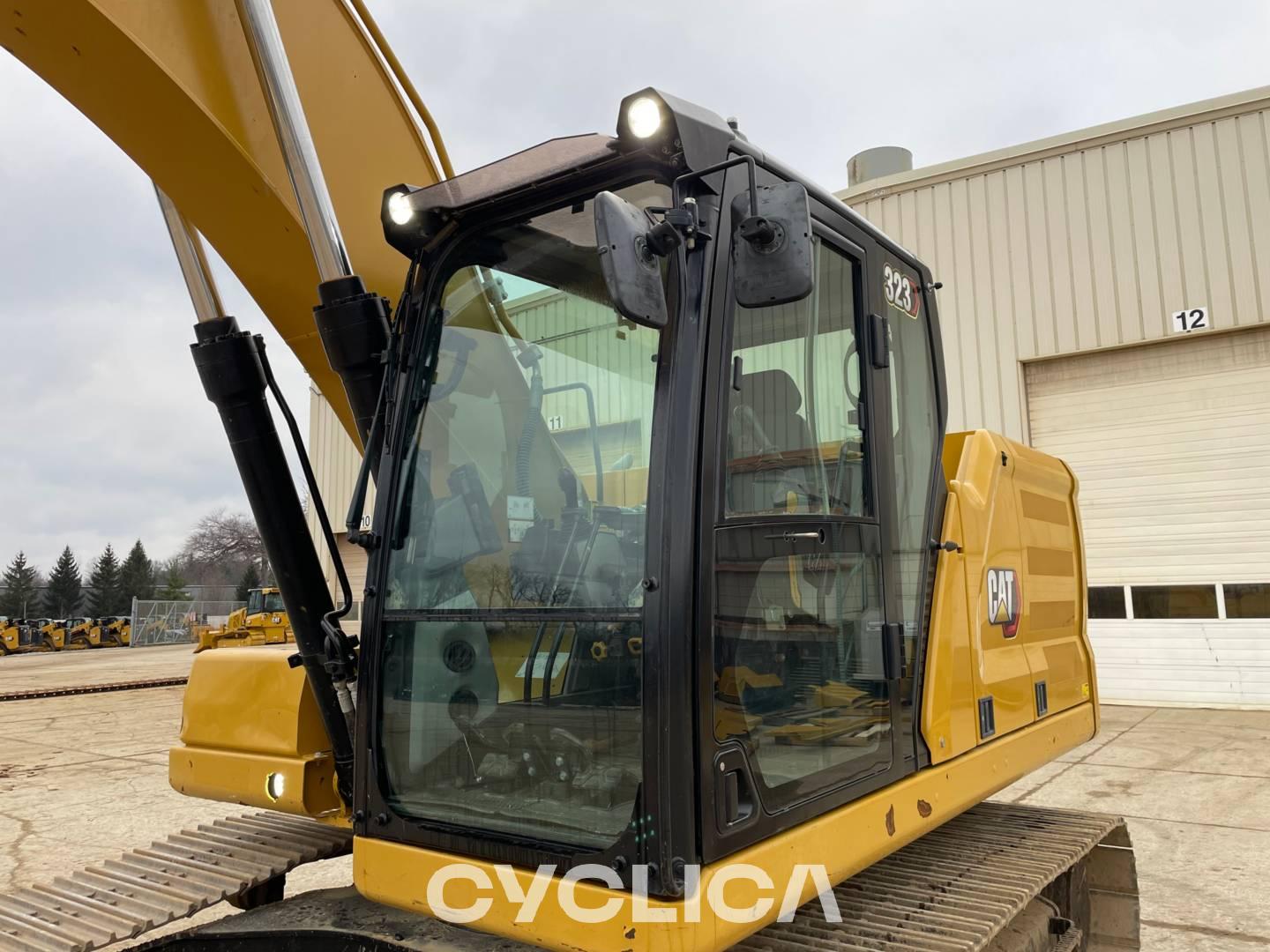 Crawler excavators  323 NDL10589 - 4