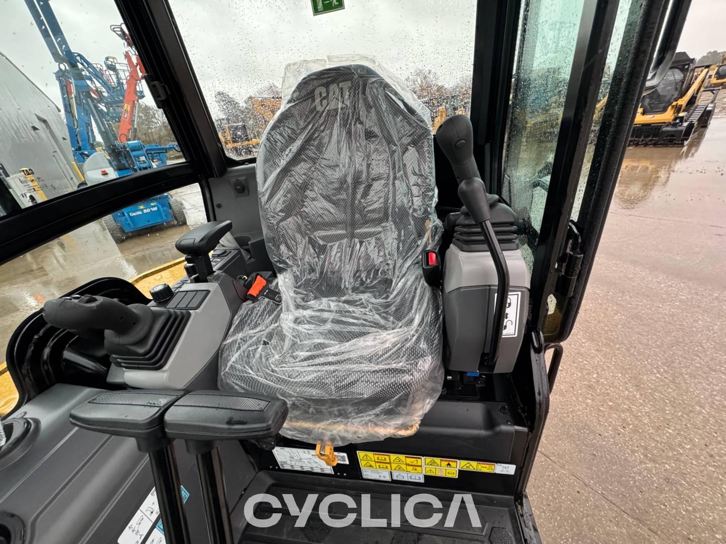 Crawler excavators  30307CR NXY01245 - 25