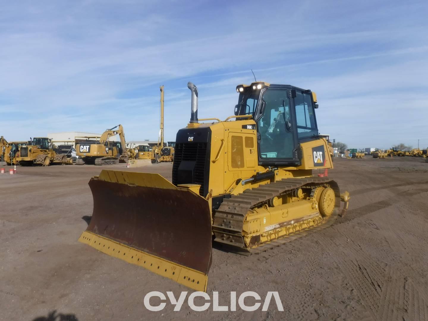 Bulldozers and crawler tractors  D6K2XL MGM03018 - 1