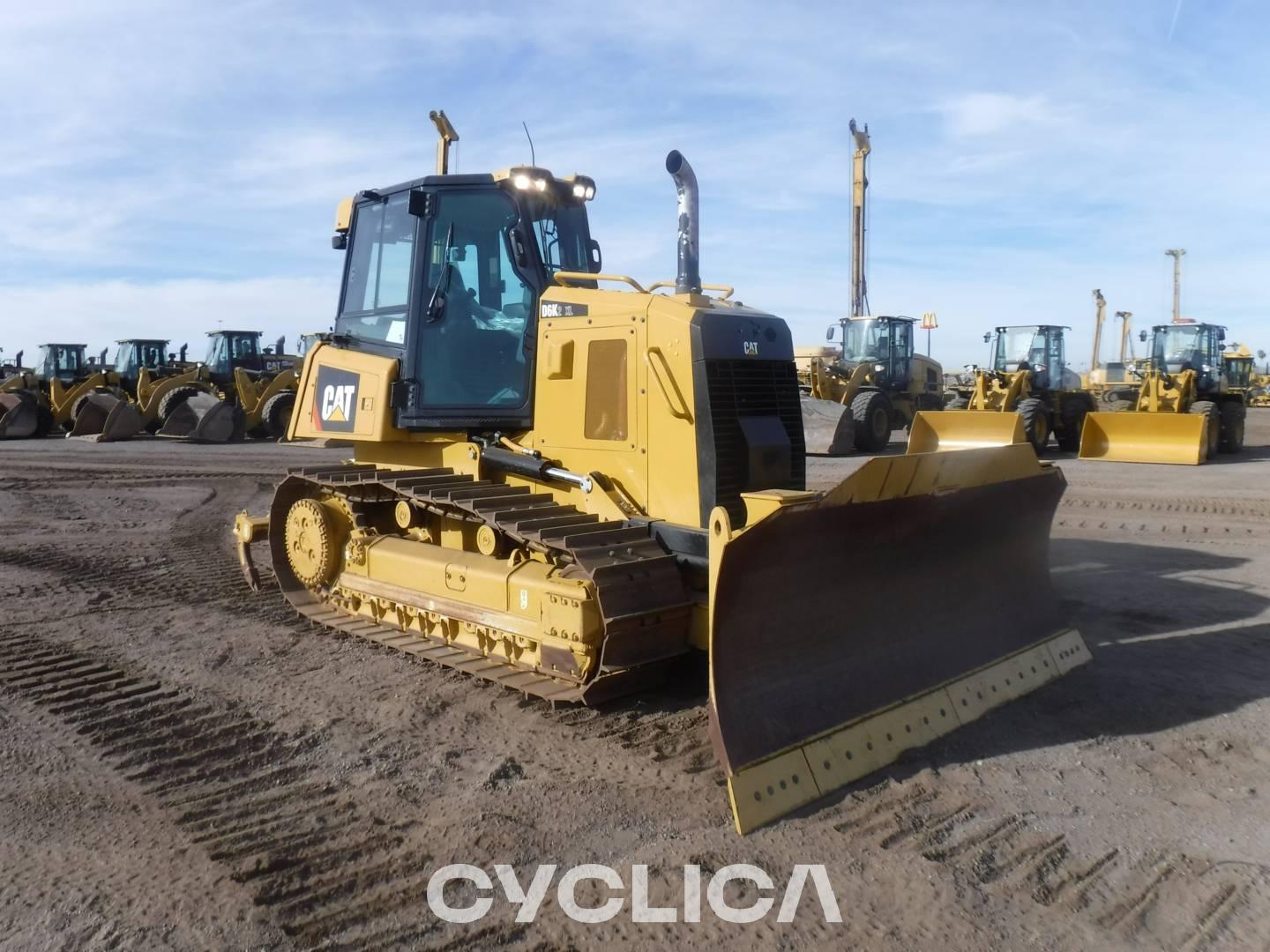 Bulldozers and crawler tractors  D6K2XL MGM03018 - 3