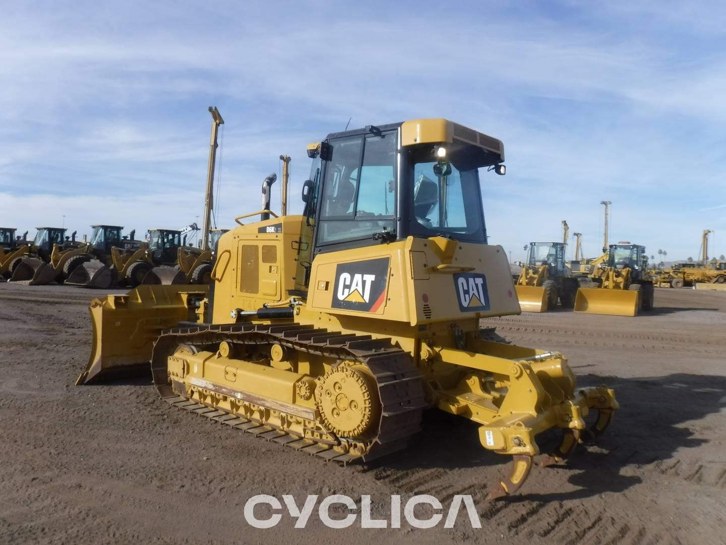 Bulldozers and crawler tractors  D6K2XL MGM03018 - 5