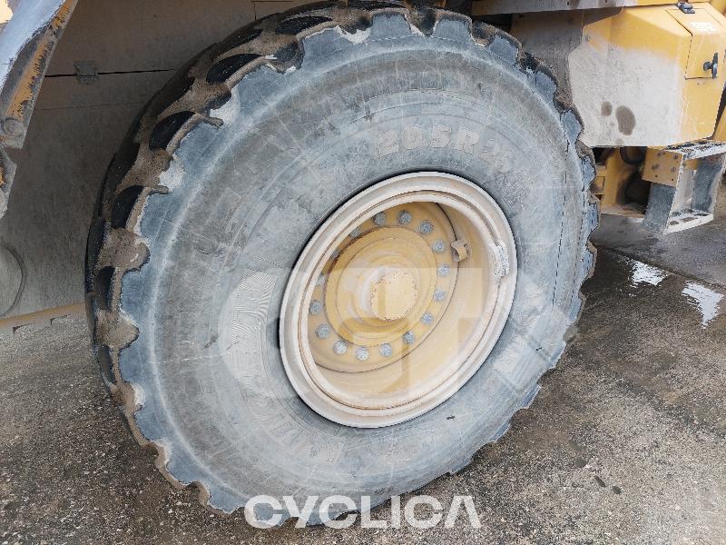 Wheel loaders  938M J3R04986 - 7