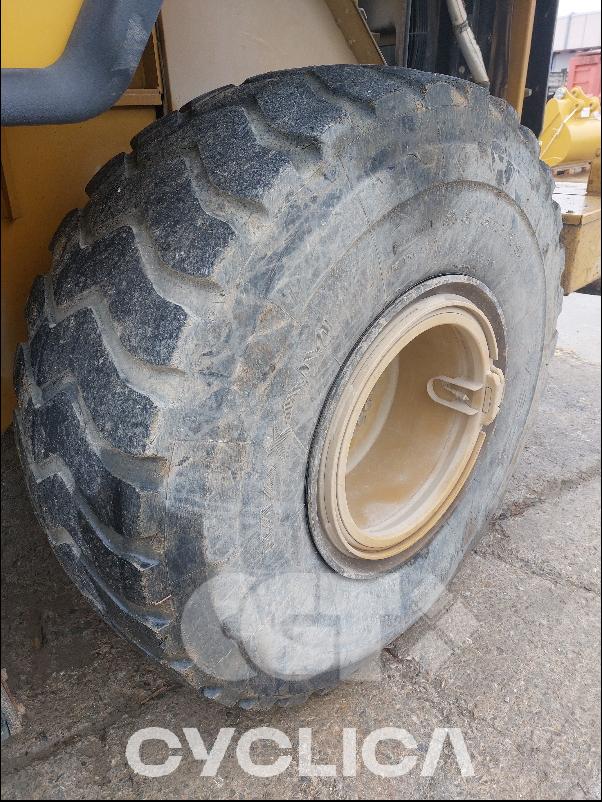 Wheel loaders  950GC M5T00### - 16