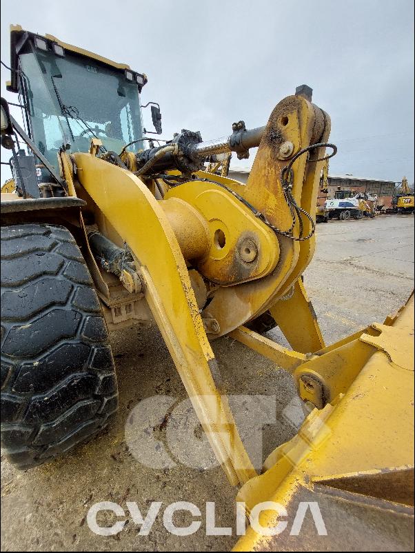 Wheel loaders  950GC M5T00### - 18