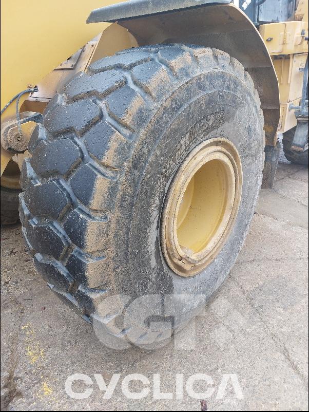 Wheel loaders  950GC M5T00### - 15